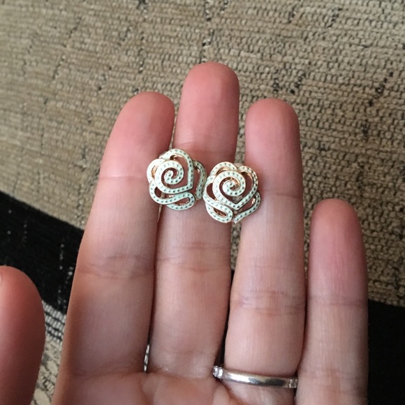 Mint green and gold colored rosette earring