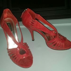 Sexy White House Black Market open toe heels 7M