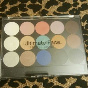 Ultimate Face Eyeshadow Pallet