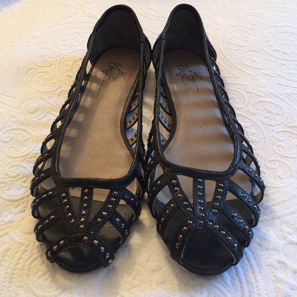 Black Flats ! - Picture 2 of 4