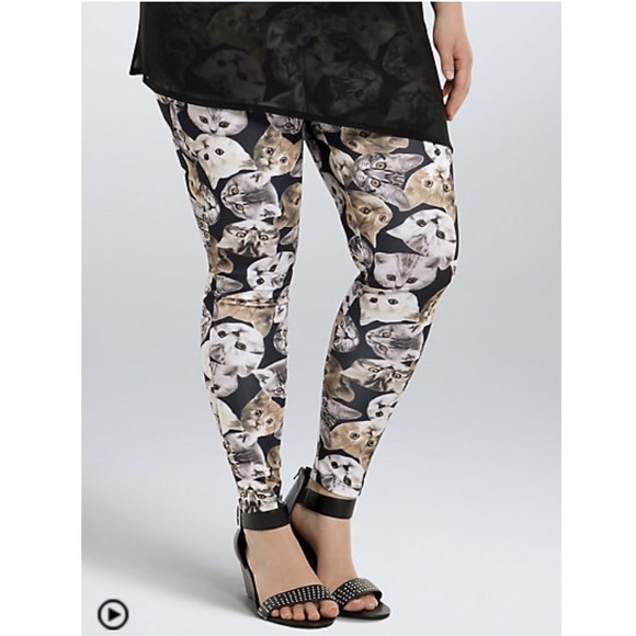 Torrid Cat Face Printed Leggings size 5