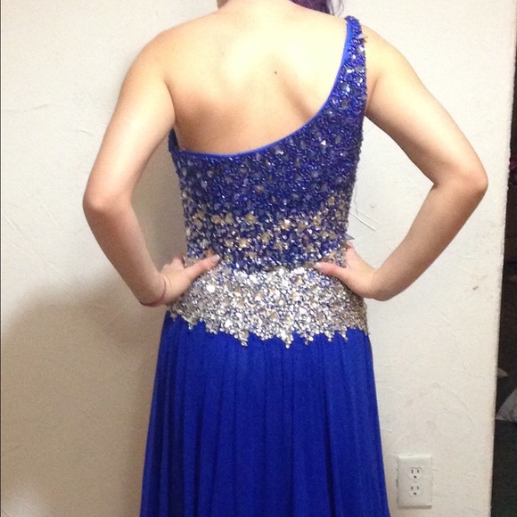 Ball gown - Picture 4 of 4