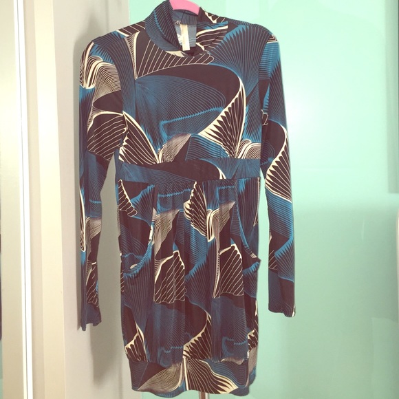 Abstract dress with pockets size twelve