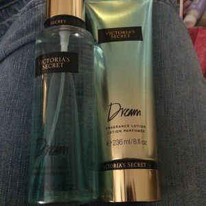 Victoria secret fantasies dream fragrance mist