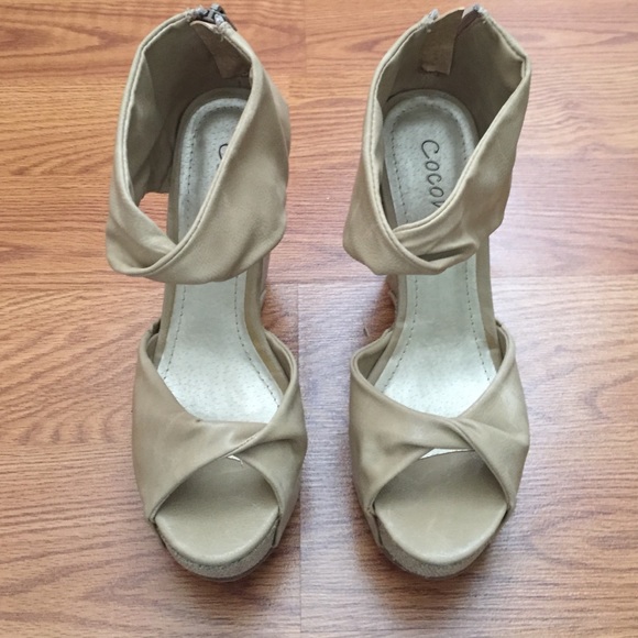 Coconuts by Matisse Marni Sandals - Picture 2 of 4