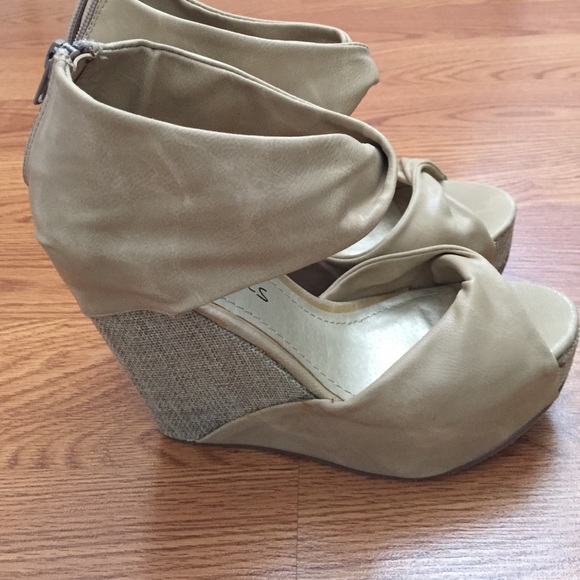 Coconuts by Matisse Marni Sandals - Picture 3 of 4