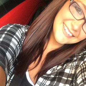 Meet your Posher, Victoria