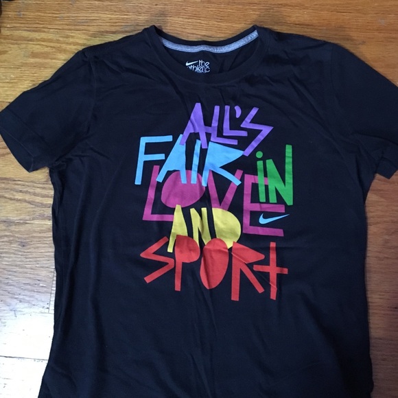 BIG Sale!!! Nike tee