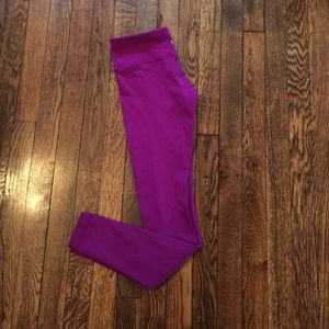 Violet wunder unders