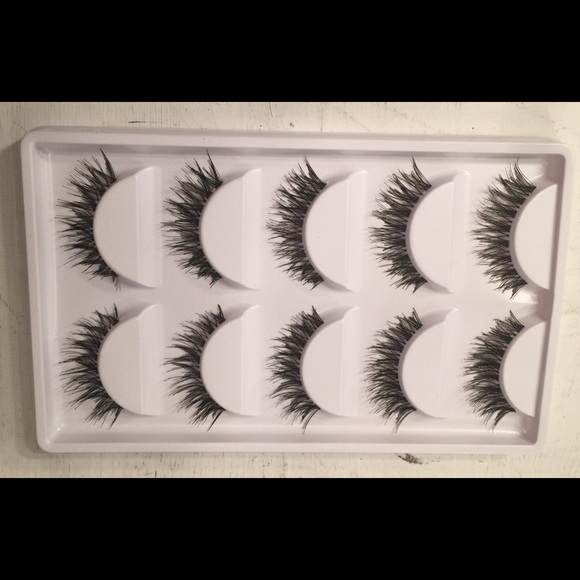 Set of 5 pairs of lashes 100%Silk