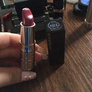 Givenchy Pretty Rose lipstick 💄