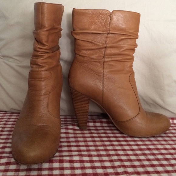 Via Spiga tan boots!