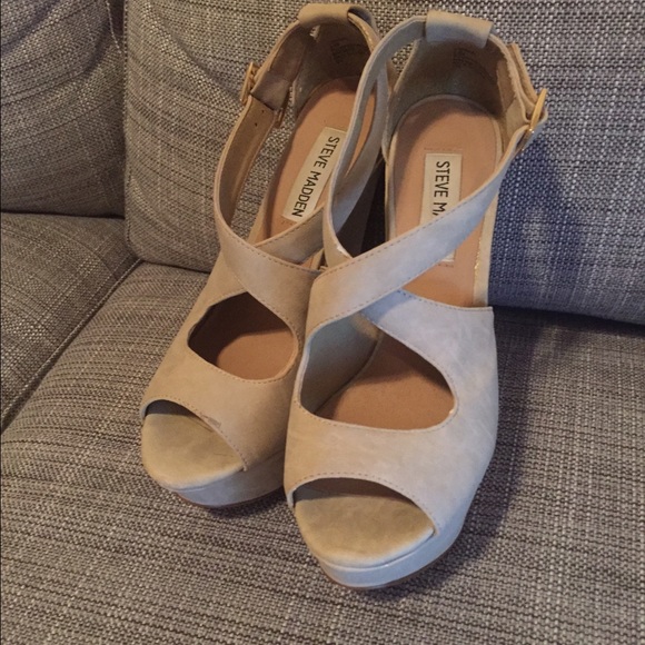 Steve Madden xternal wedge