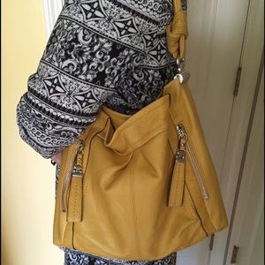 AMAZING DEAL B. Makowsky yellow handbag