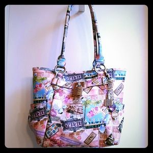 Kathy Van Zeeland summer travel purse