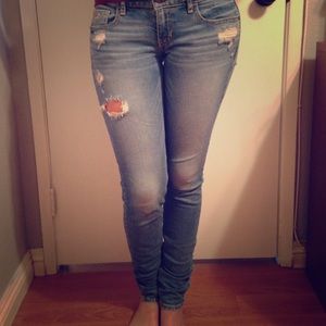 Hollister light wash distressed skinny jeans