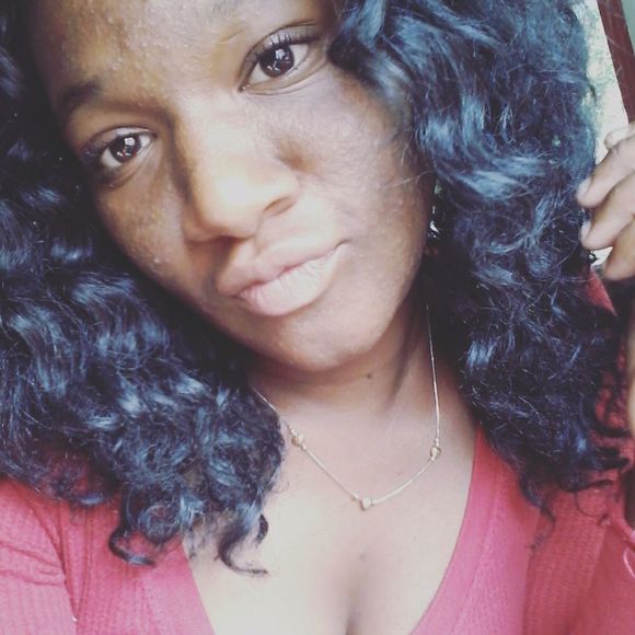 Meet your Posher, Cierra - Picture 1 of 1