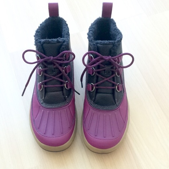 Nike Shoes - ✨Host Pick!✨Nike Boots