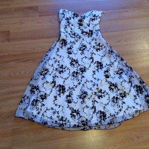 Sweetheart strapless dress