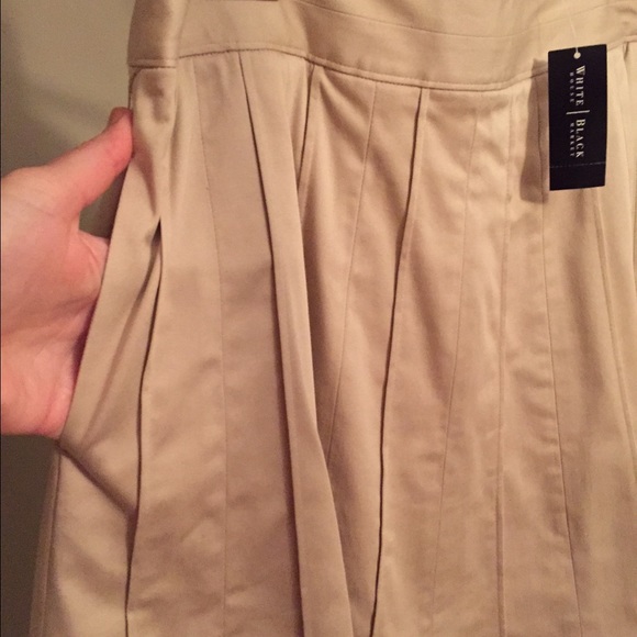 NEW! White House Black Market sateen skirt size 8