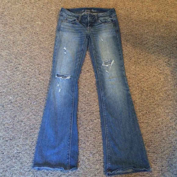 American Eagle Artist distressed jeans.  Size 4