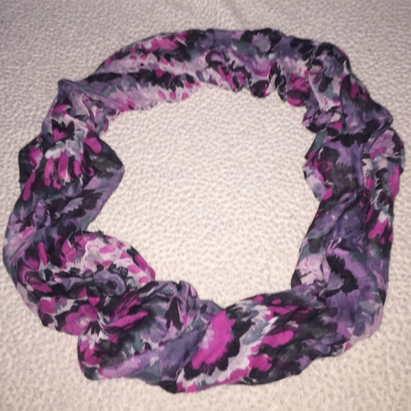 Infinity Scarf - Picture 2 of 3