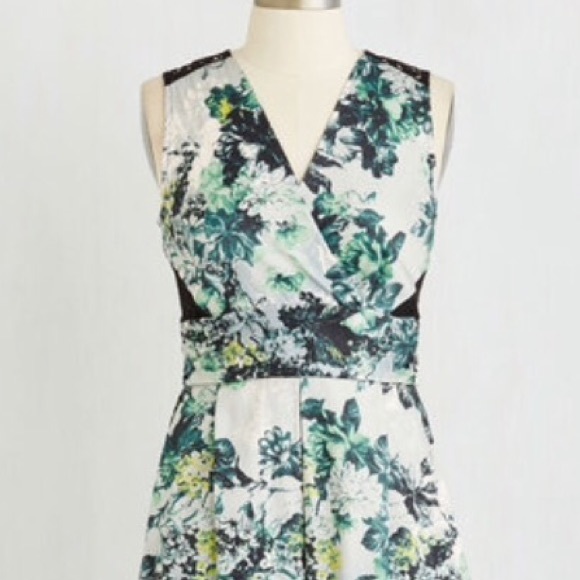 Modcloth NWT flourishing fashionista dress