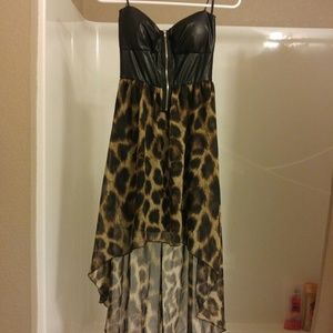 Strapless Leopard print dress