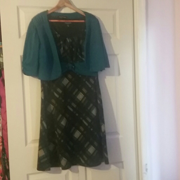 Knee length dress with blazer