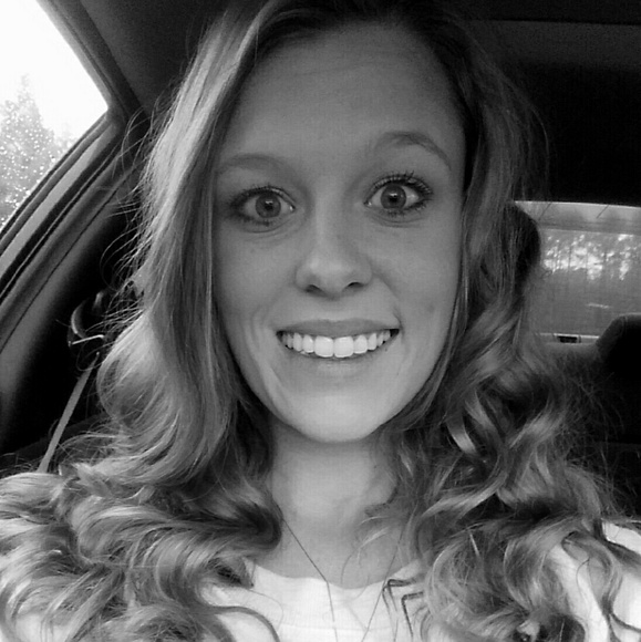 Meet your Posher, Bryana - Picture 1 of 1