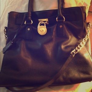 ✨CYBER SALE! Authentic Michael Kors Hamilton Large