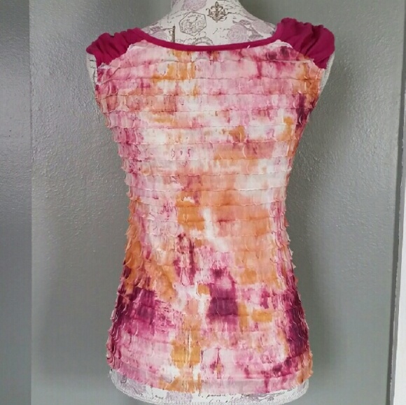 Stretchy Ruffled Top - Picture 3 of 3