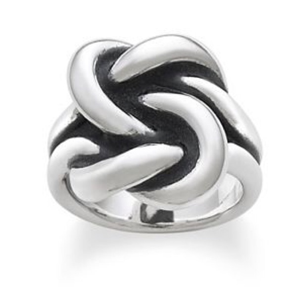 Love knot ring