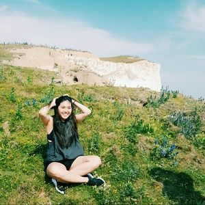 Meet your Posher, Cara