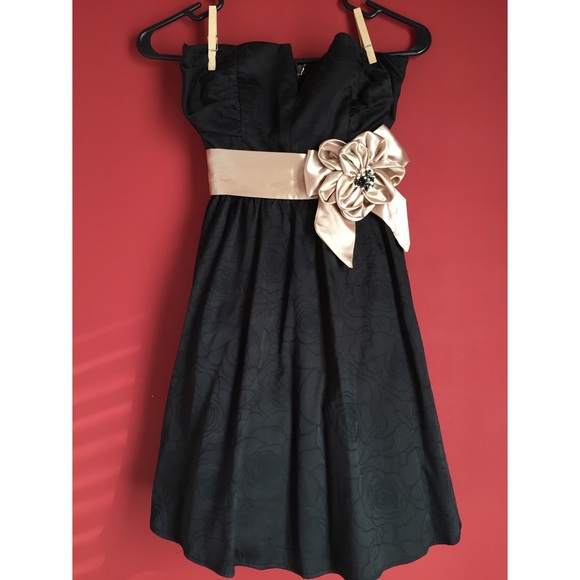 Black and Gold dress