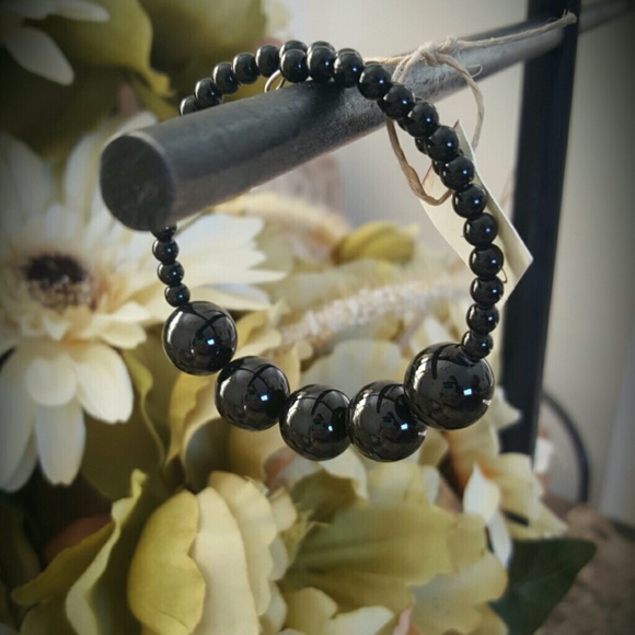 Memory wire bracelet