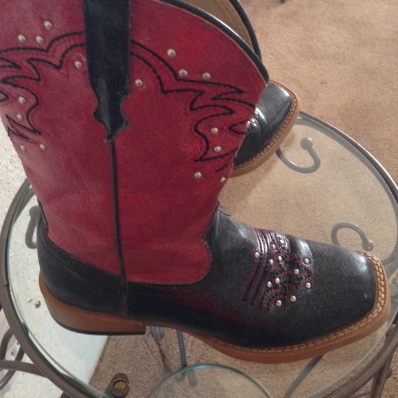 😎 SOLD 😎 Cowgirl Boots (girls) - Picture 2 of 4