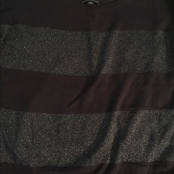 Sweater 🔮 - Picture 2 of 4