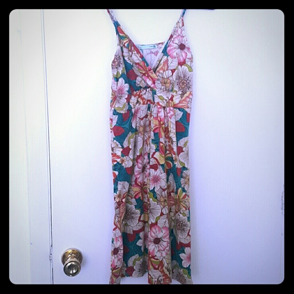 Dress - Picture 1 of 1