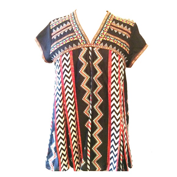 Beautifully detailed top. Worn twice.