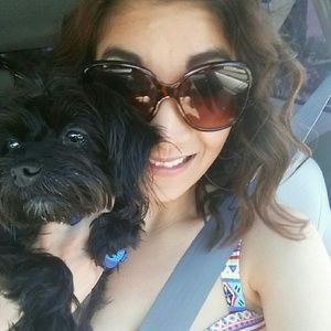 Meet your Posher, Nikki