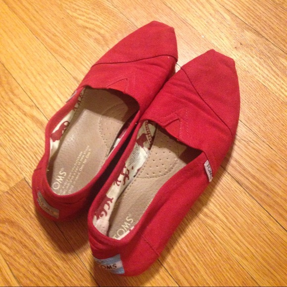 👠red👠 TOMS