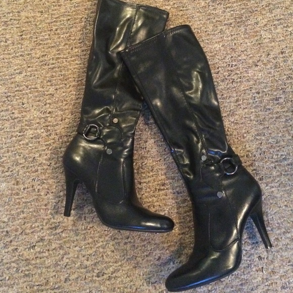 Dana Buchman black below the knee boots size 7.5