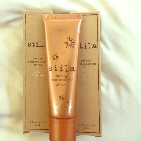 Stila Bronzing Tinted Moisturizer SPF 15 24kt