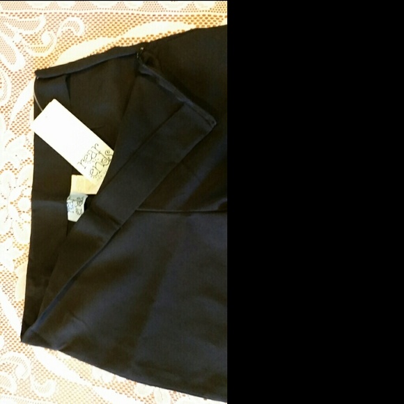 Bell-bottom slacks - Picture 3 of 4