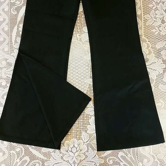 Bell-bottom slacks - Picture 4 of 4
