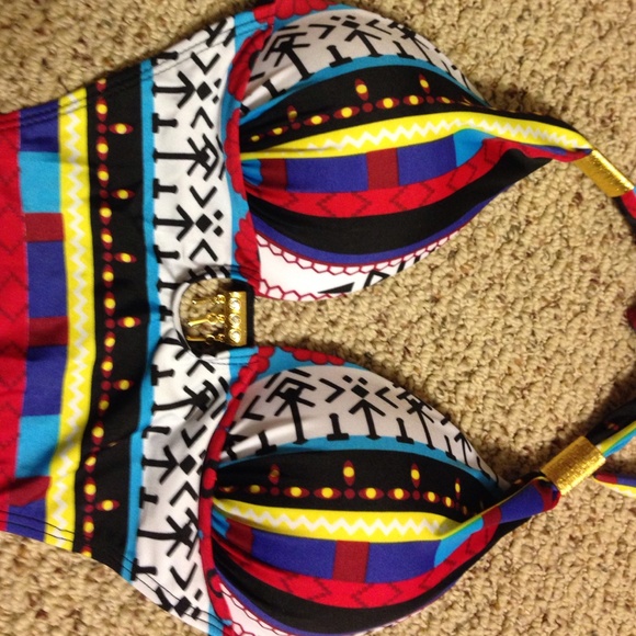 Bathing suit - Picture 2 of 3