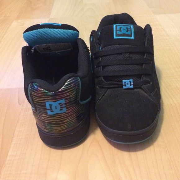 DC Sneakers