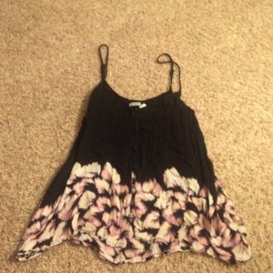 Watercolor floral tanktop // VERY CUTE