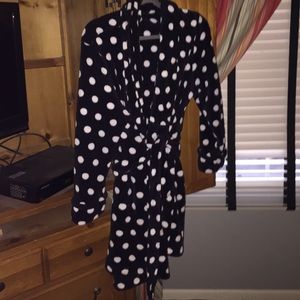 Robe, black with white polka dots ,so soft